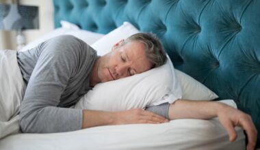 Daylight saving time sleep tips from doctors to ease the time change