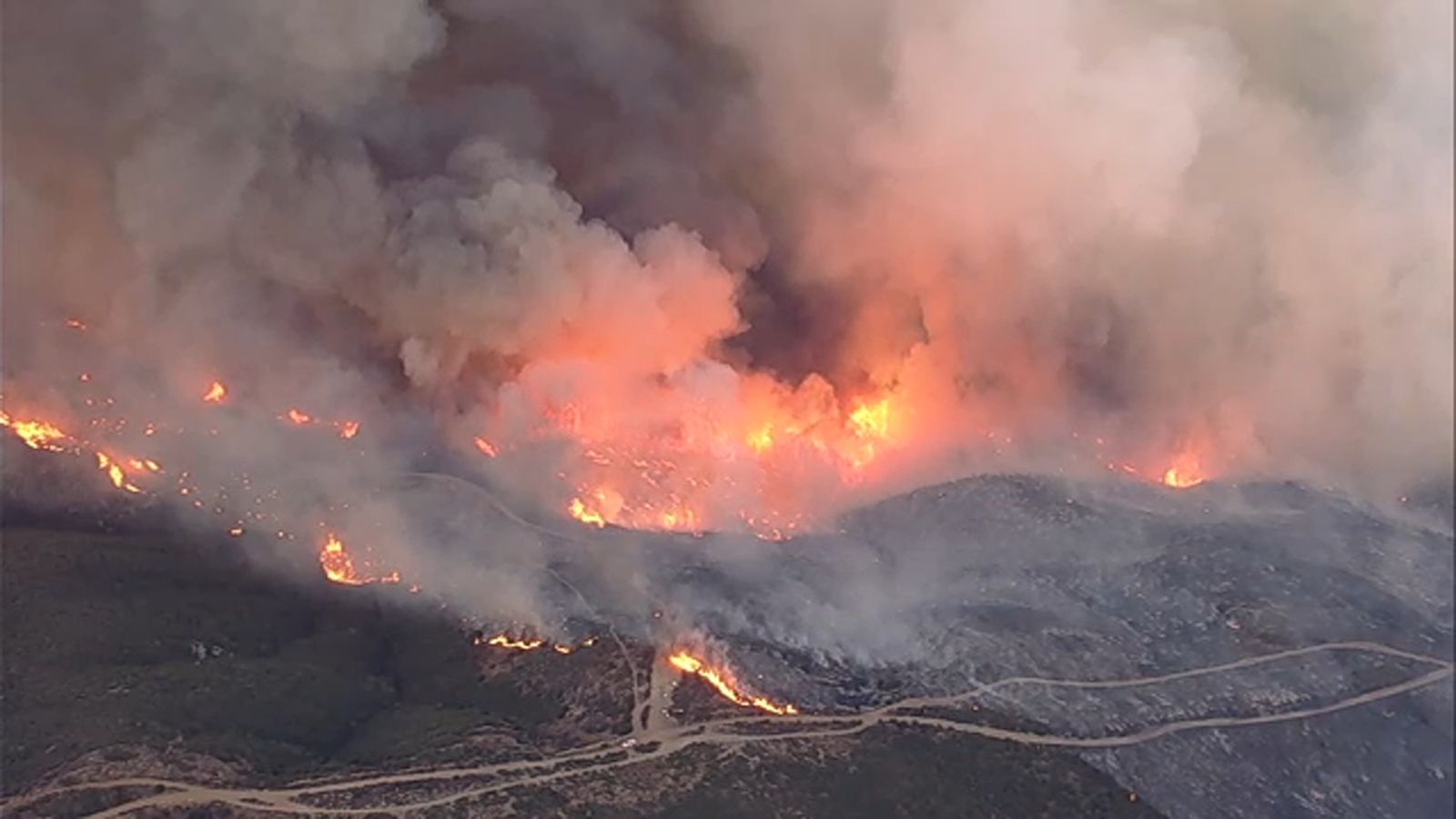 Bouquet Fire updates: Fast-growing wildfire triggers evacuation orders, warnings in Angeles National Forest near Santa Clarita