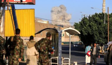 Oil price hikes, Saudi-Houthi strikes carry on amid Trump's midterm pause on Iran war