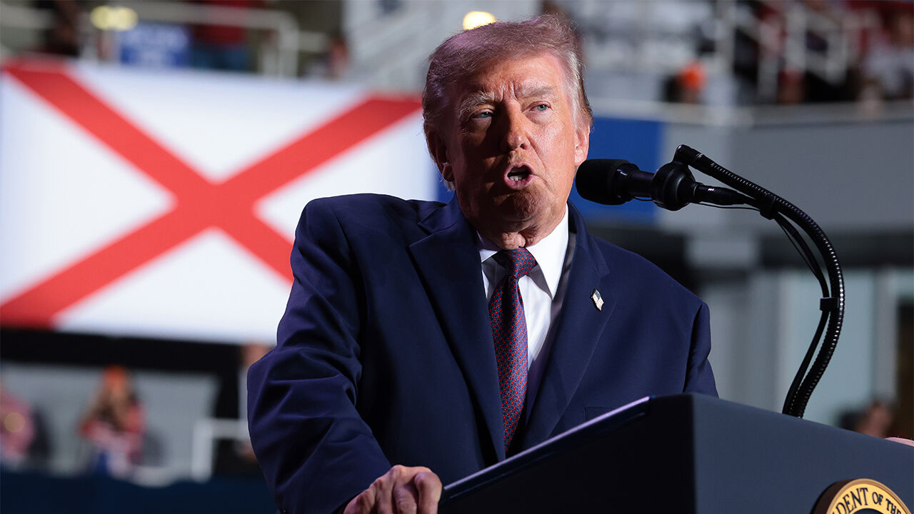 "Easy Way or Hard Way"... Trump Imminent Decision on Iran?