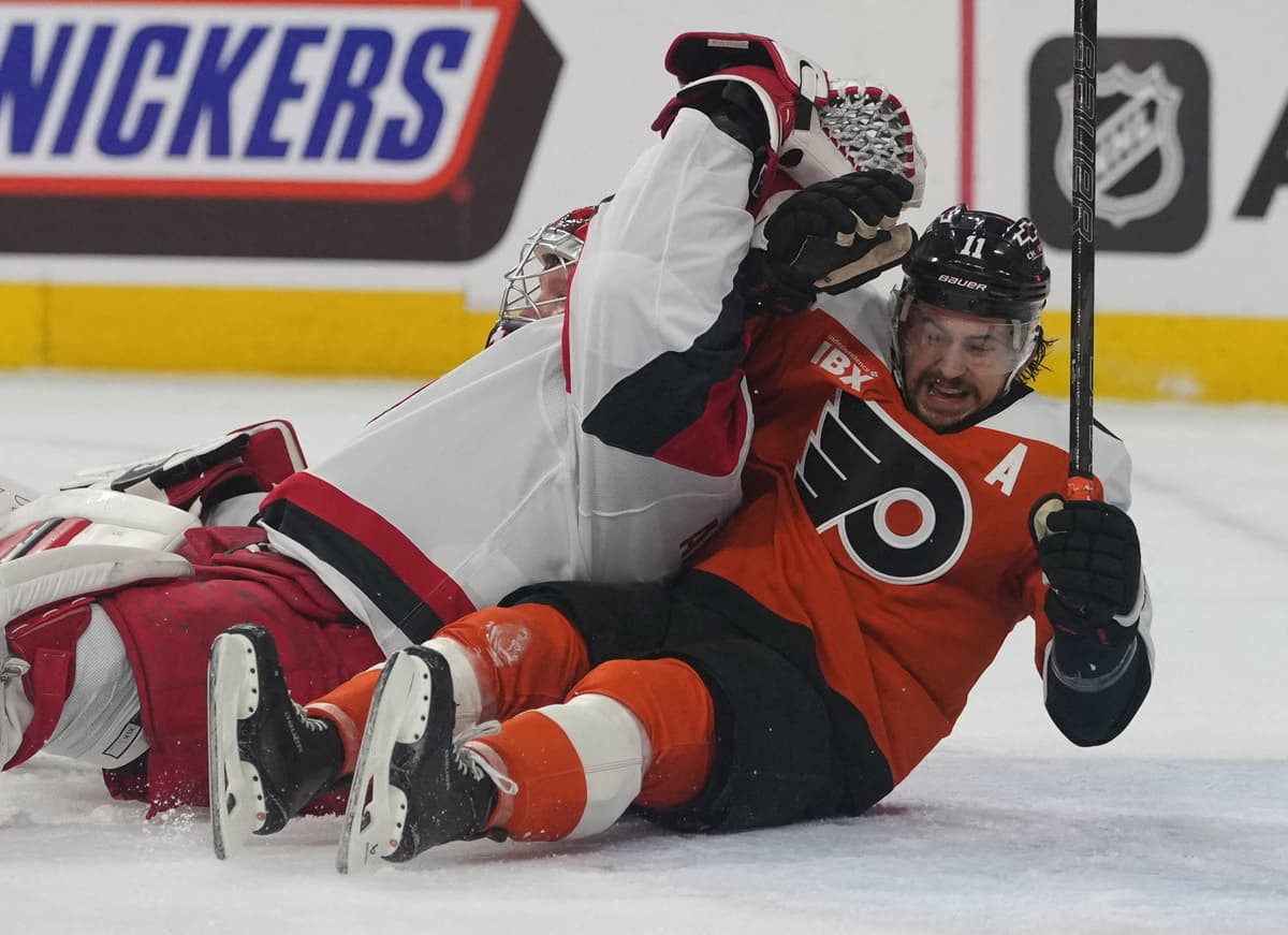 What changes could the Flyers make if their season continues to spiral?