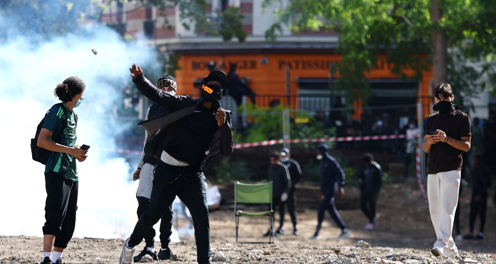 Protests shutter hundreds of French schools as violence flares | Protests News