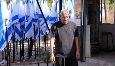 Israeli settlers flank Palestinian cafe with dozens of Israeli flags | The Mighty 790 KFGO