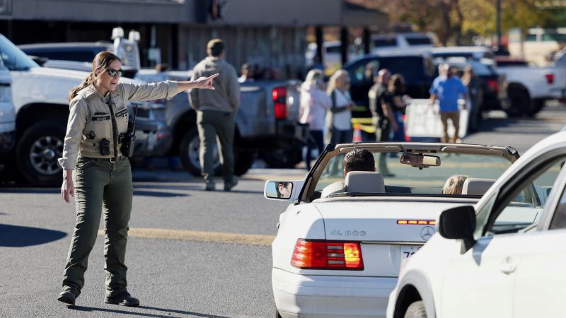 Multiple people injured and shooter is killed in Oregon elementary school, police say