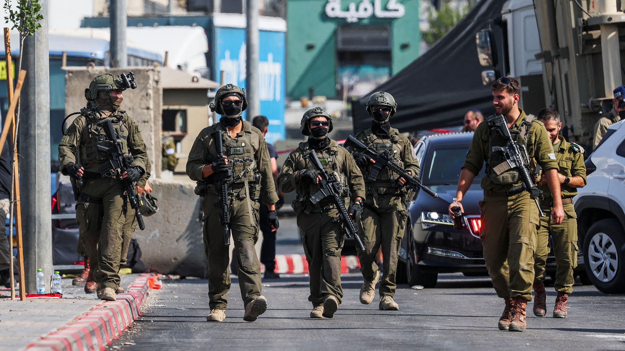 Israeli forces guard the area on the day Israeli Prime Minister Benjamin Netanyahu visits the site following a shooting in Hebron in the Israeli-occupied West Bank October 23, 2026. REUTERS/Ammar Awad