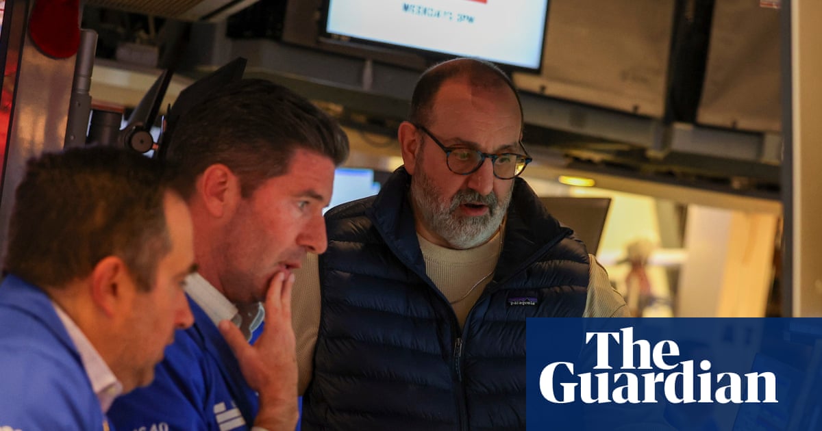 Global bond sell-off intensifies, as UK long-term borrowing costs pass 6% | Government borrowing