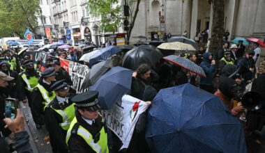 Protesters clash and arrests as London demos held on October 7 anniversary