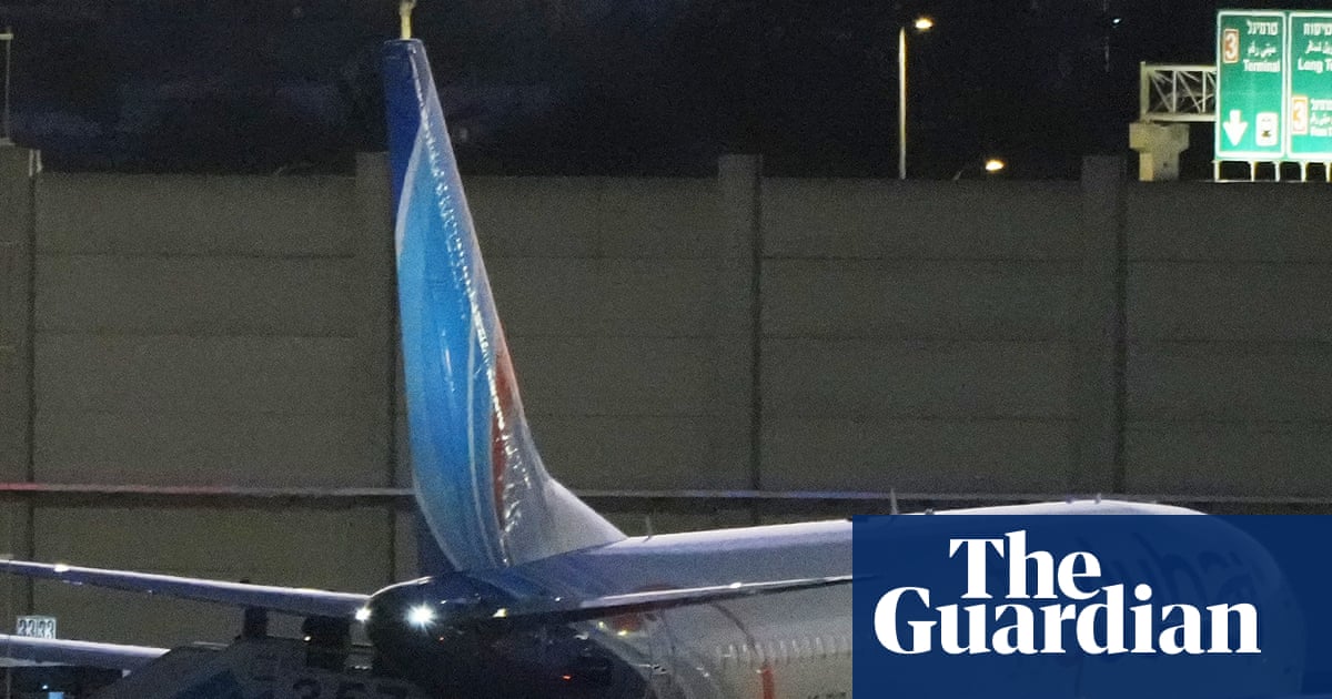 Australian couple among passengers on diverted flydubai flight to Israel, embassy says | Flydubai plane incident