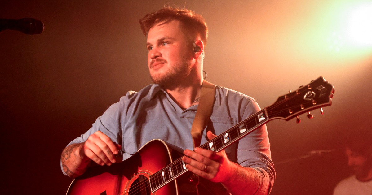 Zach Bryan wears ‘Free Palestine’ shirt at Gillette Stadium concert, weeks after Ed Sheeran tour uproar