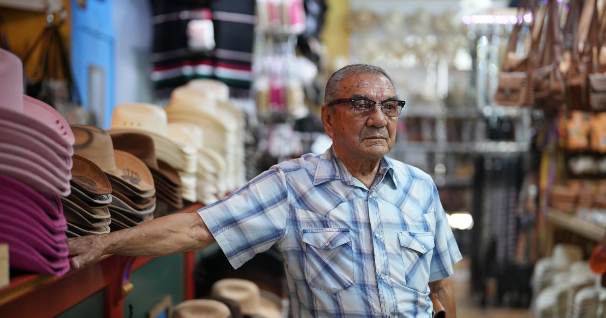 Latino voters feel buyer’s remorse in battleground Texas - NBC News