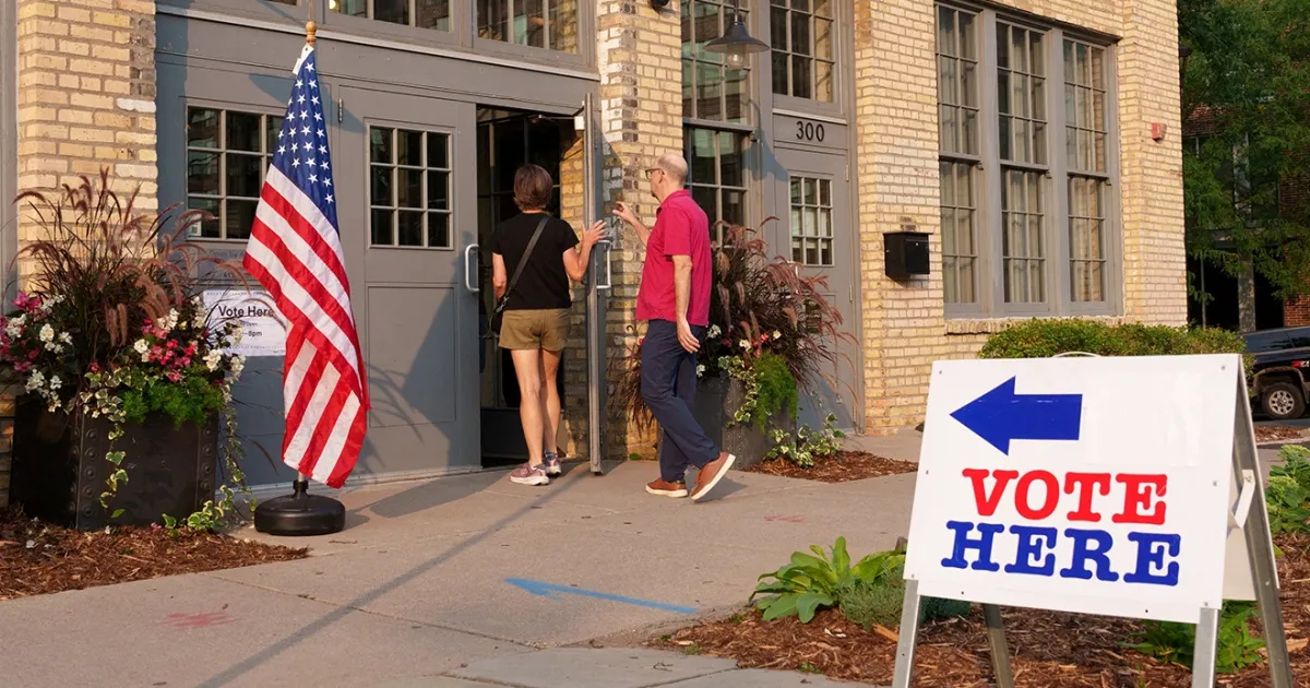 Senate ratings change: Kansas and Minnesota tighten