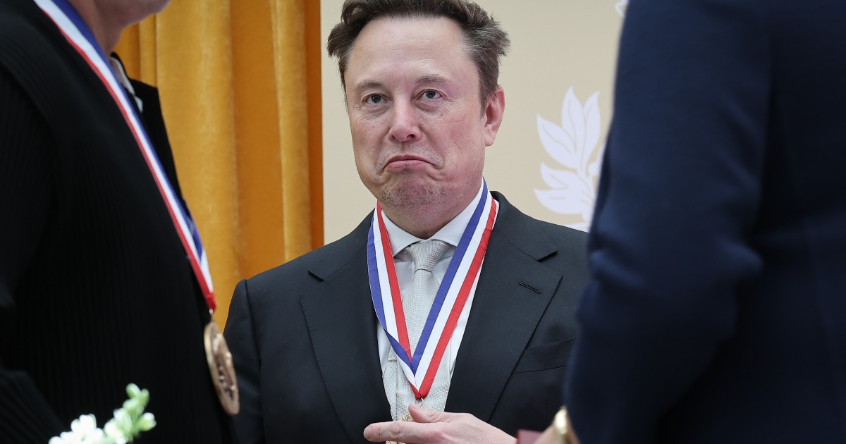 Elon Musk says SpaceX closed Ukraine Starlink ‘loophole,’ while Kyiv denies breaching terms