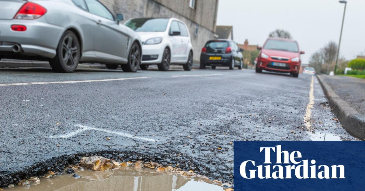 Reform UK-run council boycotts reporter after row over potholes | Reform UK