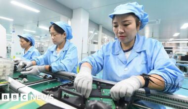 China's economic growth picks up as AI boom boosts exports - BBC