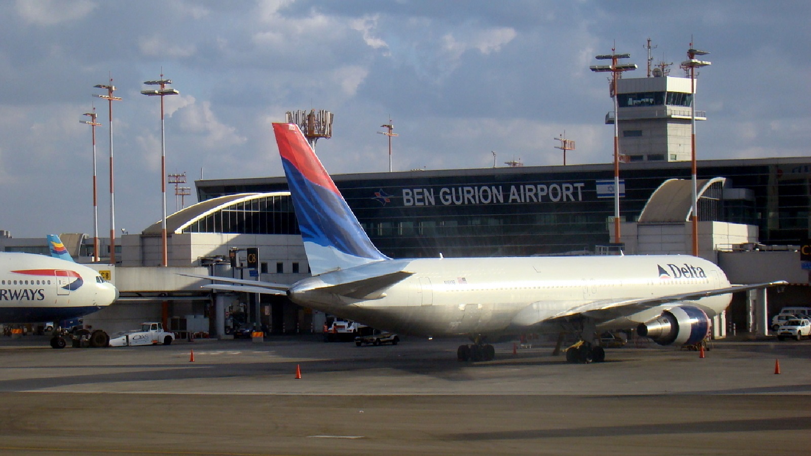 Bomb Threat Forces Evacuation of Delta Flight After Landing in Israel 