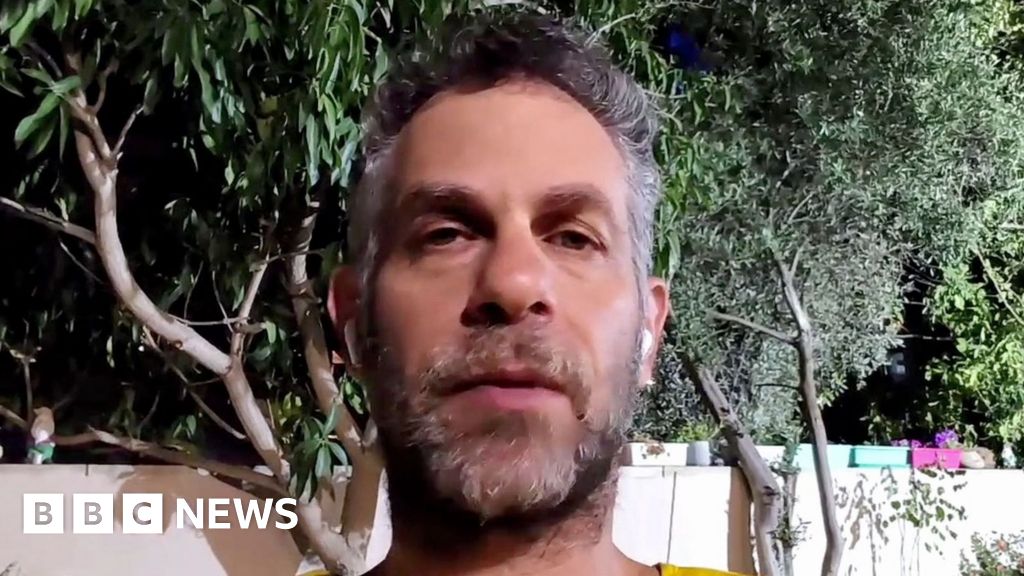 Plummeting Israel flight like 'rollercoaster', says passenger