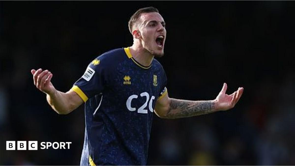 Southend United return to winning ways with a 3-1 victory over Fylde in the National League