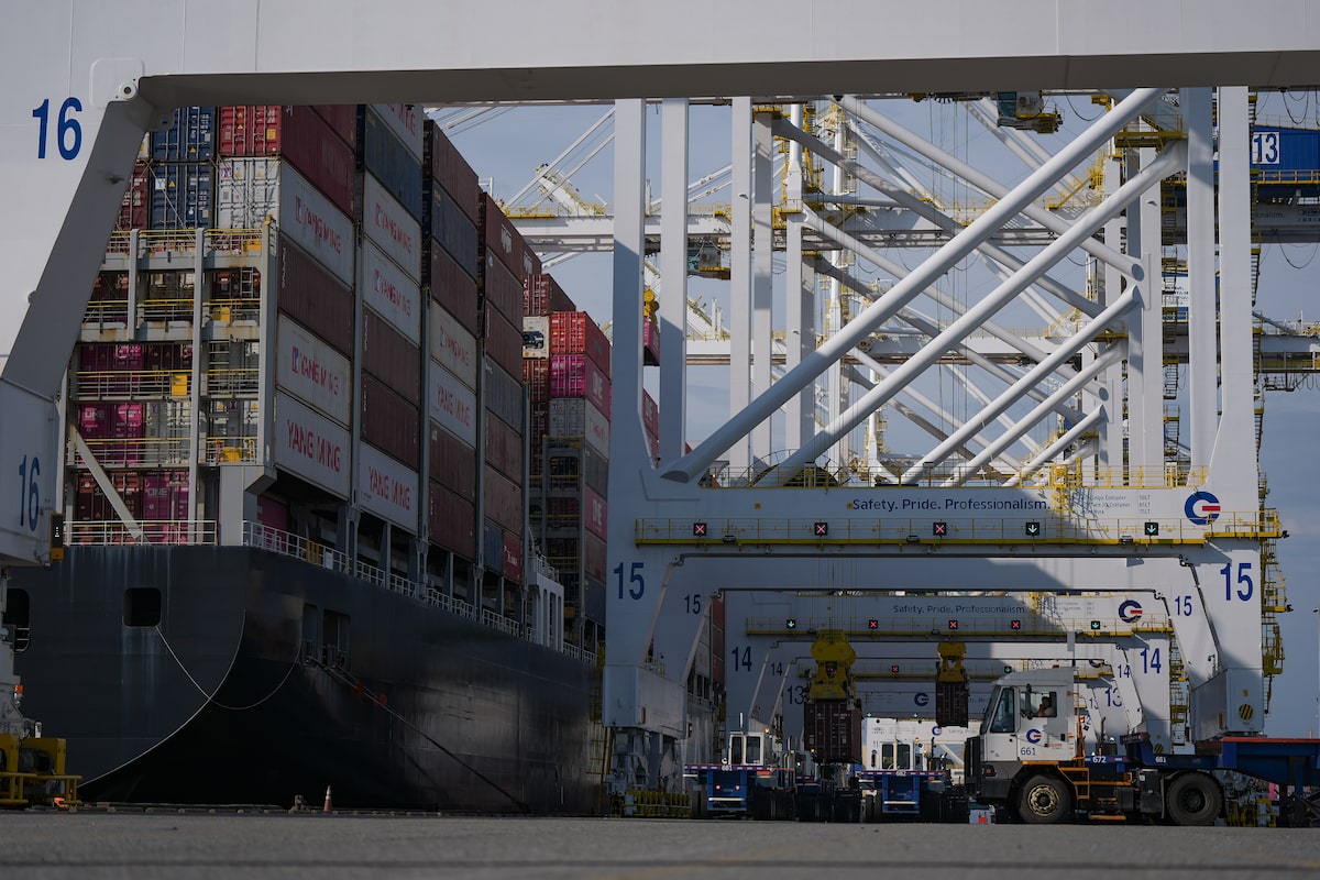 Trade surplus widens to $4.2-billion in August as exporters rush to beat U.S. tariffs