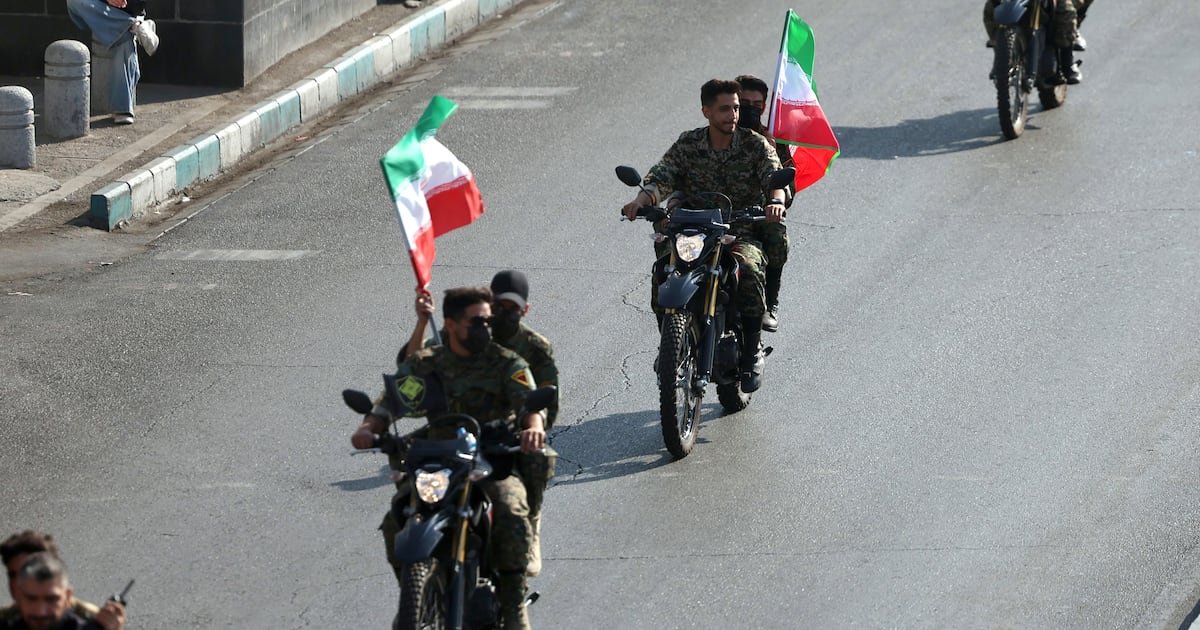 Iran gearing up for 'major round of fighting' with US, says source