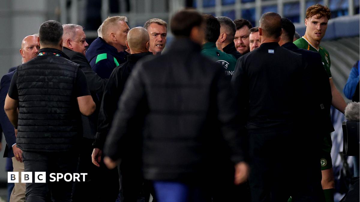 Republic of Ireland and Israel clash at half-time