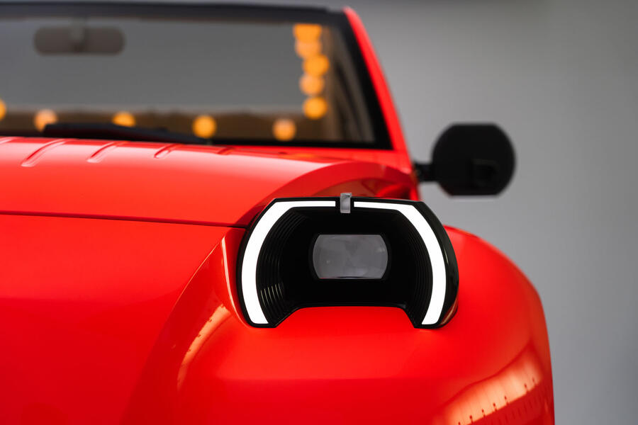 Citroen 2CV concept headlight
