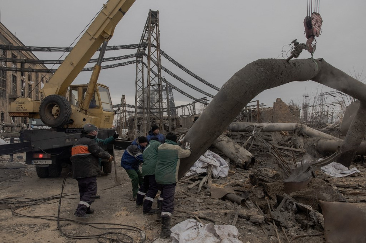 1,000 Weapons to Freeze Ukraine – Kyiv, Kharkiv, Odesa in Kremlin Crosshairs