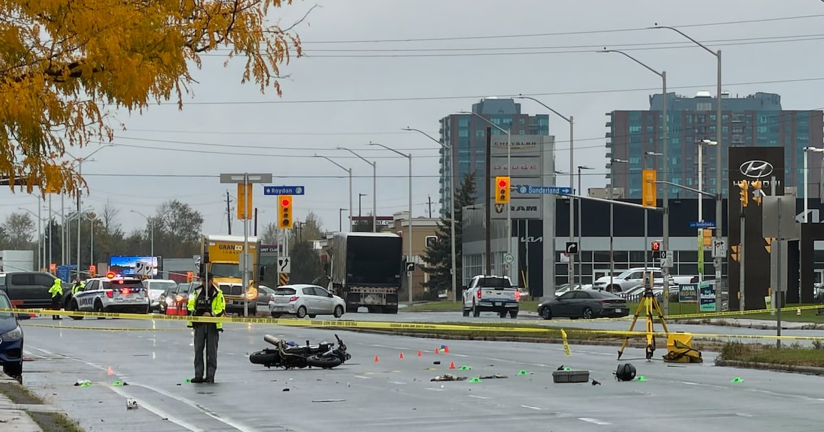 Motorcyclist dies following West Hunt Club Road hit-and-run crash; police seeking witnesses - ctvnews.ca