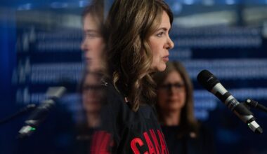 The separatists who helped bring Danielle Smith to power are trying to unseat her