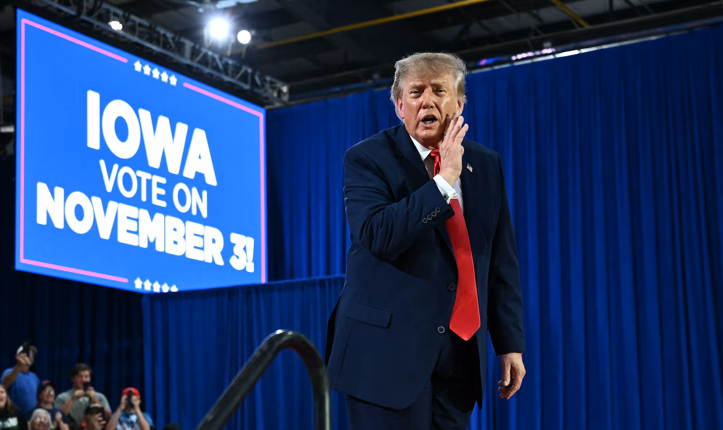 Midterm polls that caught our eye this week show Democratic gains among voters - The Washington Post