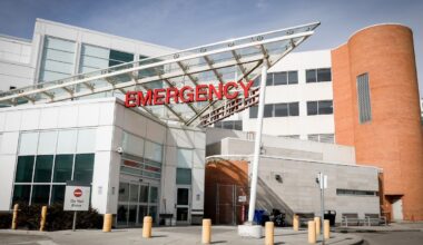 Hundreds of doctors would leave if Alberta became an independent country, survey shows