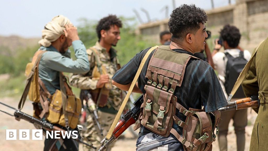 Yemeni government forces say they have 'secured' Bab al-Mandab Strait - bbc.com