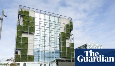 US imposes sanctions on international criminal court | US politics