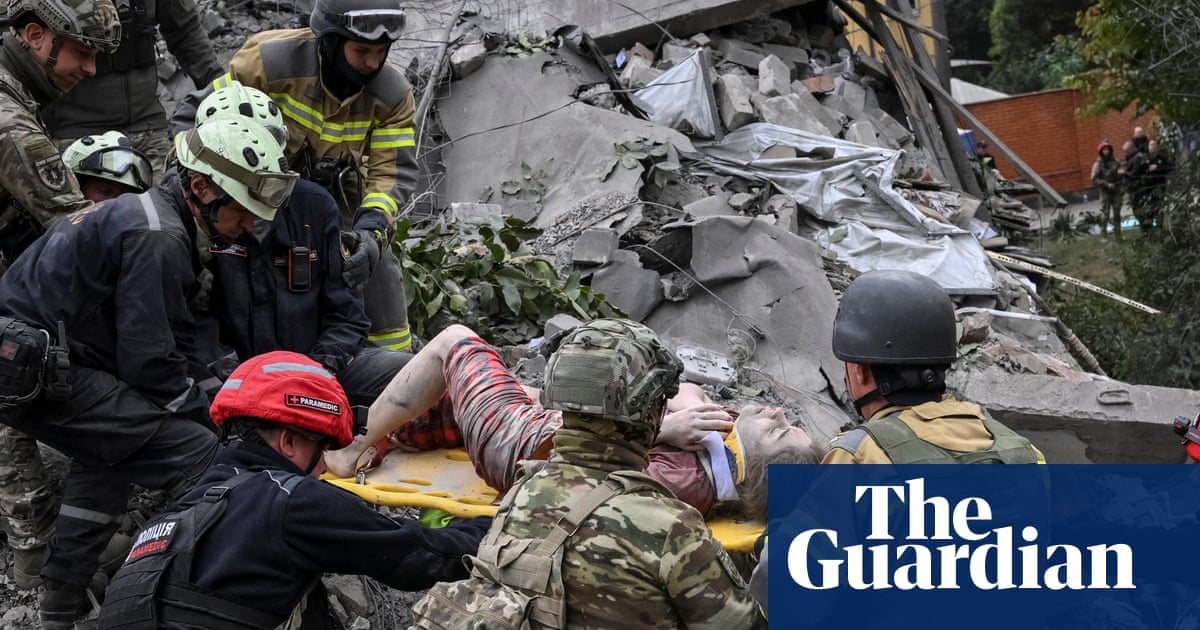 Ukraine hit by deadly Russian strikes as ‘thanks’ for Trump diesel deal, Zelenskyy says | Volodymyr Zelenskyy