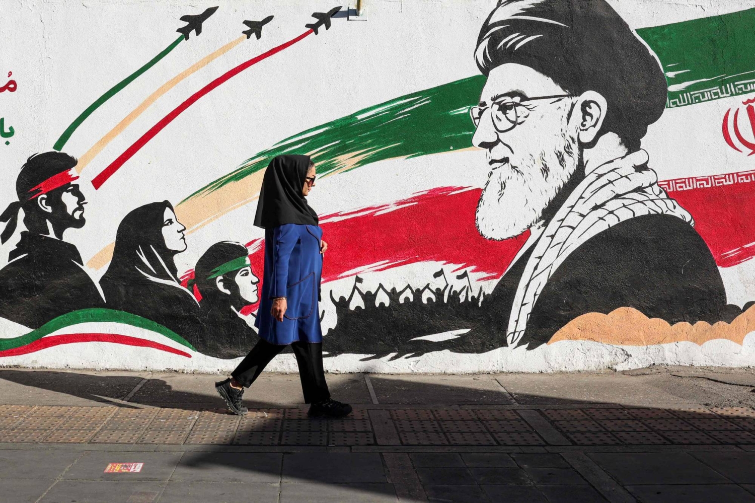 Pressure builds on Iran as Trump boosts U.S. military presence