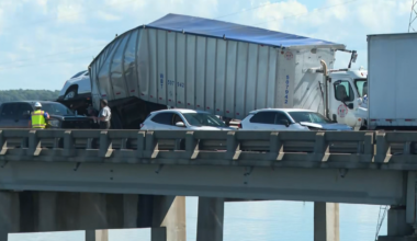 Multi-vehicle crash, fire shuts down part of interstate in SC - WYFF
