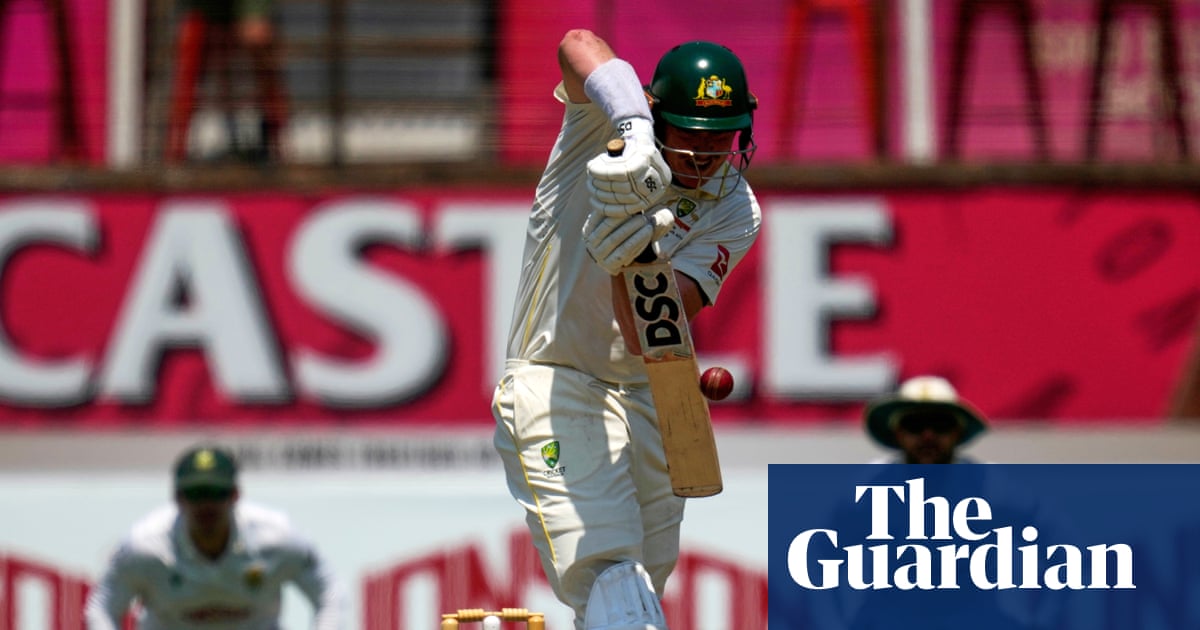 Renshaw’s heroics leave South Africa reeling as Australia close on first Test victory | Cricket