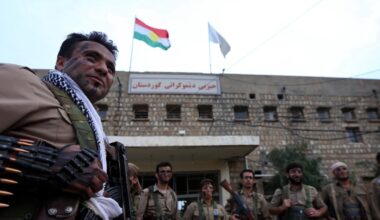 Iran steps up pressure on Kurdish opposition in Iraq