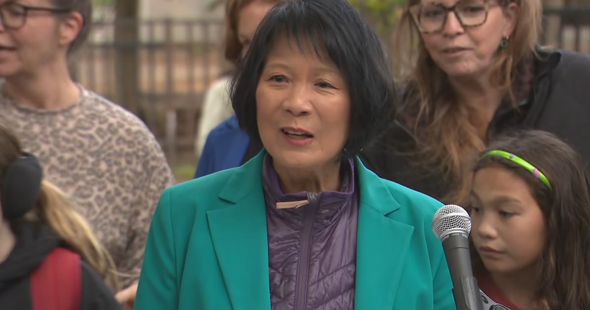 Toronto election: Olivia Chow vows to provide lunch to Toronto students