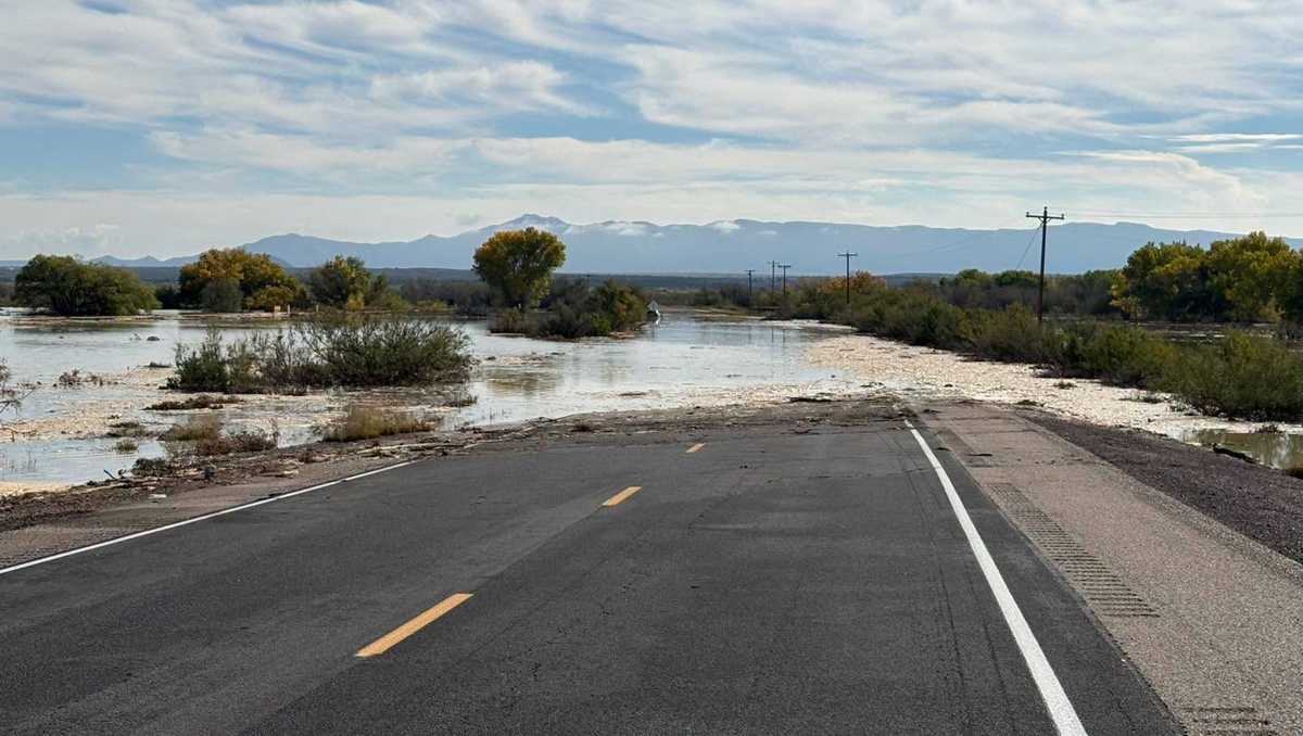 Rio Puerco flooding strands residents in Socorro County