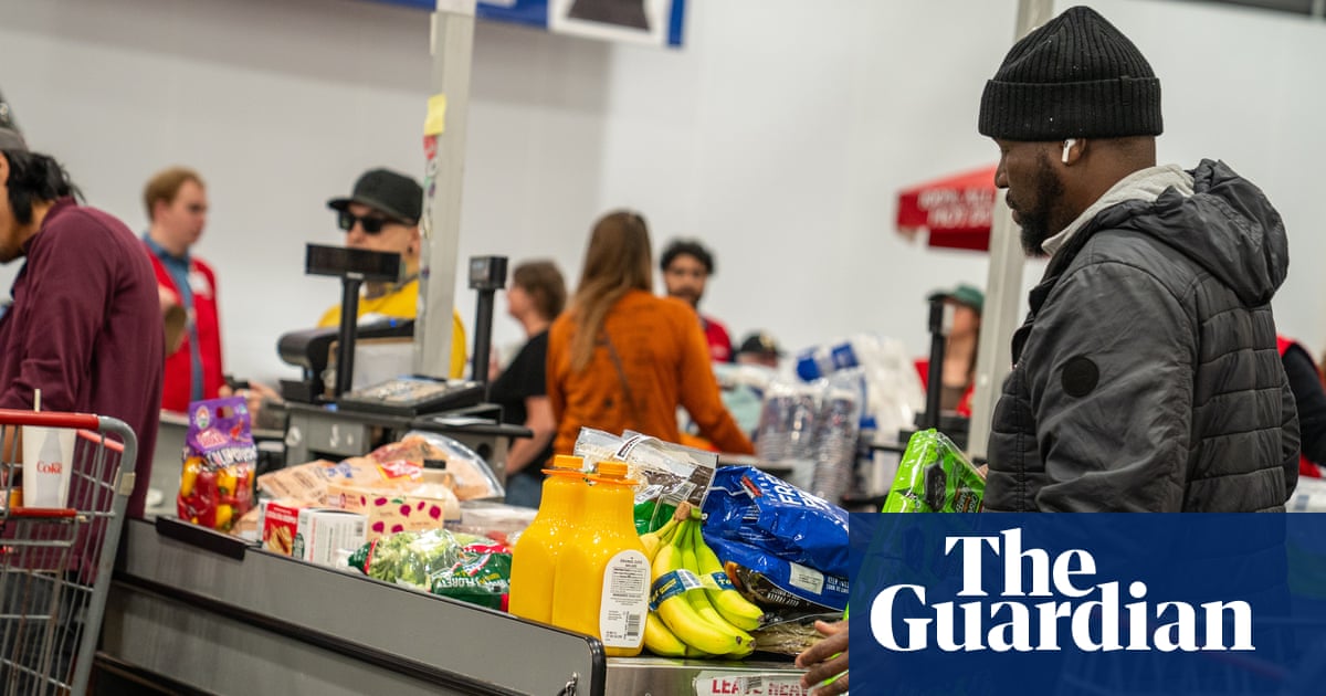 Key US voters say economy is getting worse ahead of midterms, exclusive poll finds | US economy