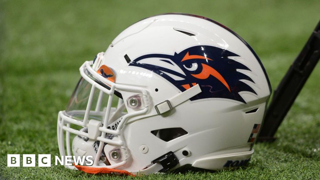 US airman dies as daredevil descent goes wrong before Texas college football game - BBC