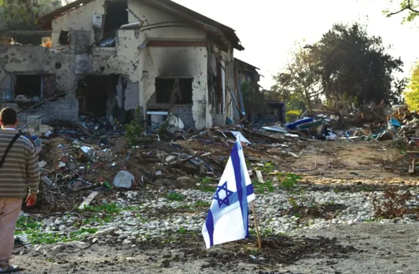 A tour with the families of the abductees in Kibbutz Beeri