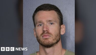 Florida officer accused of stealing dead man's identity and moving into his home - BBC