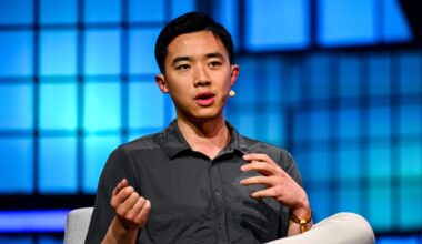 AI Agent Company Decagon Held Early M&A Talks With ServiceNow, Others