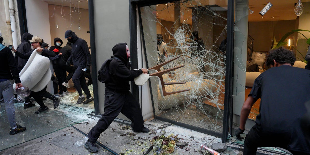 Vinted Flooded With 'Stolen' Goods in Wake of French Looting