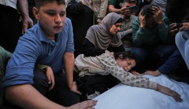 An Israeli pre-dawn strike on a Gaza apartment kills 2 people, and other Mideast news