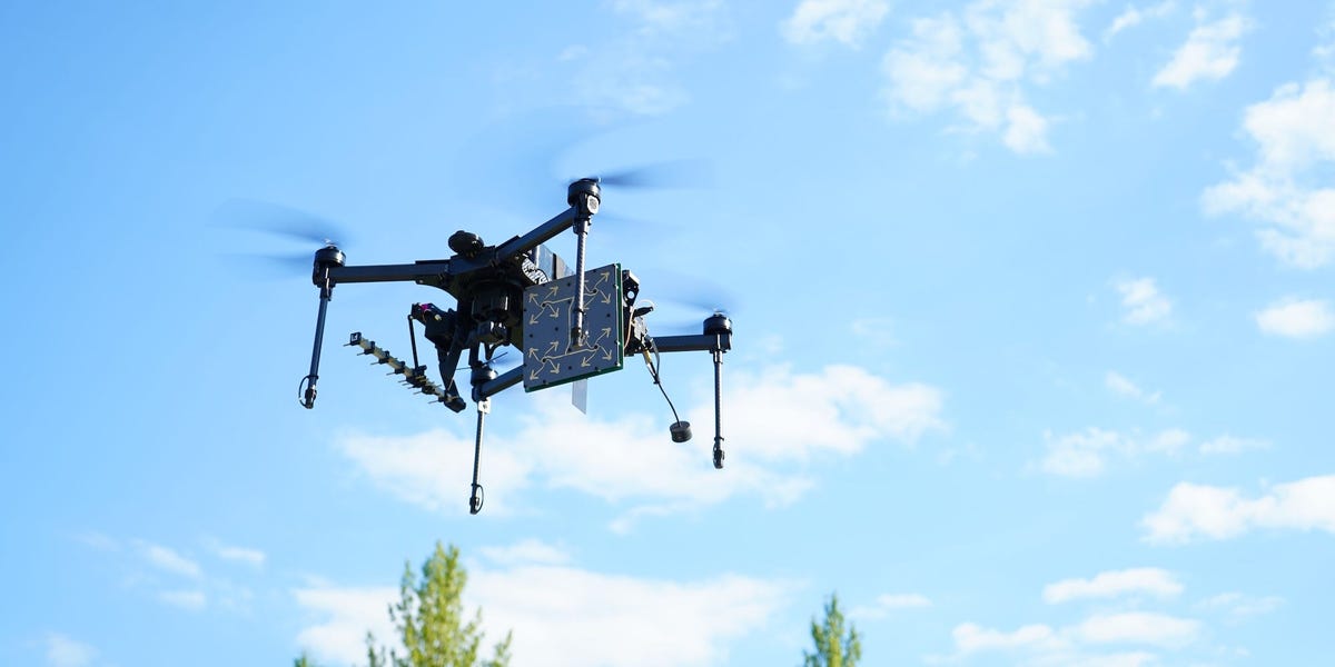 Ukraine Making Signal Repeater Drones to Help Other Drones Fly Further