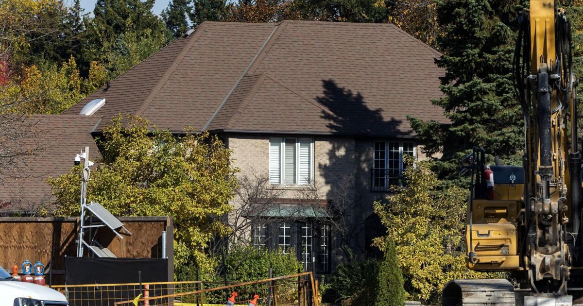 Bridle Path family hurt after masked intruders armed with guns, hammer stage ‘disturbing' home invasion - Toronto Star
