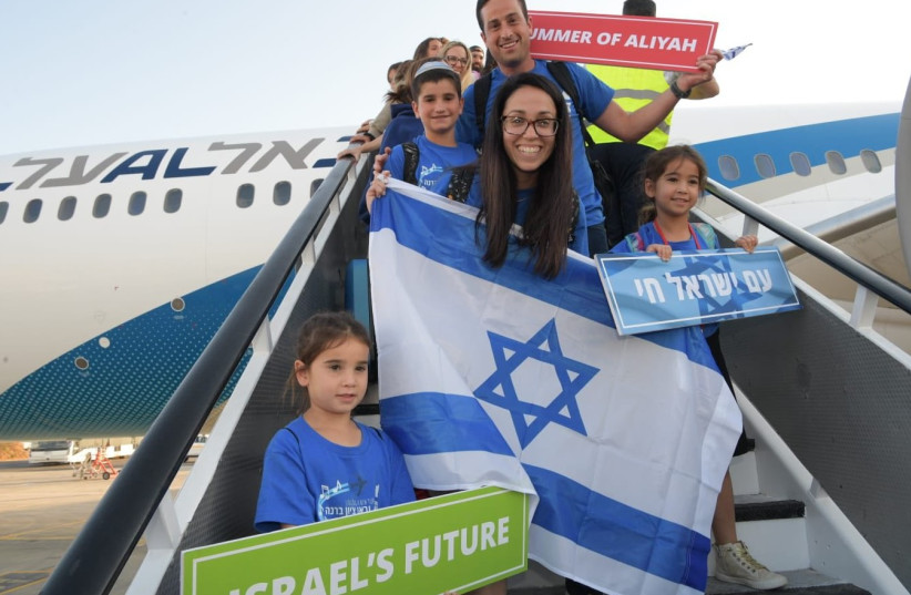 Aliyah from France, which was saw 1,500 to 2,000 people moving to Israel every year, increased in 2025 to 3,300.
