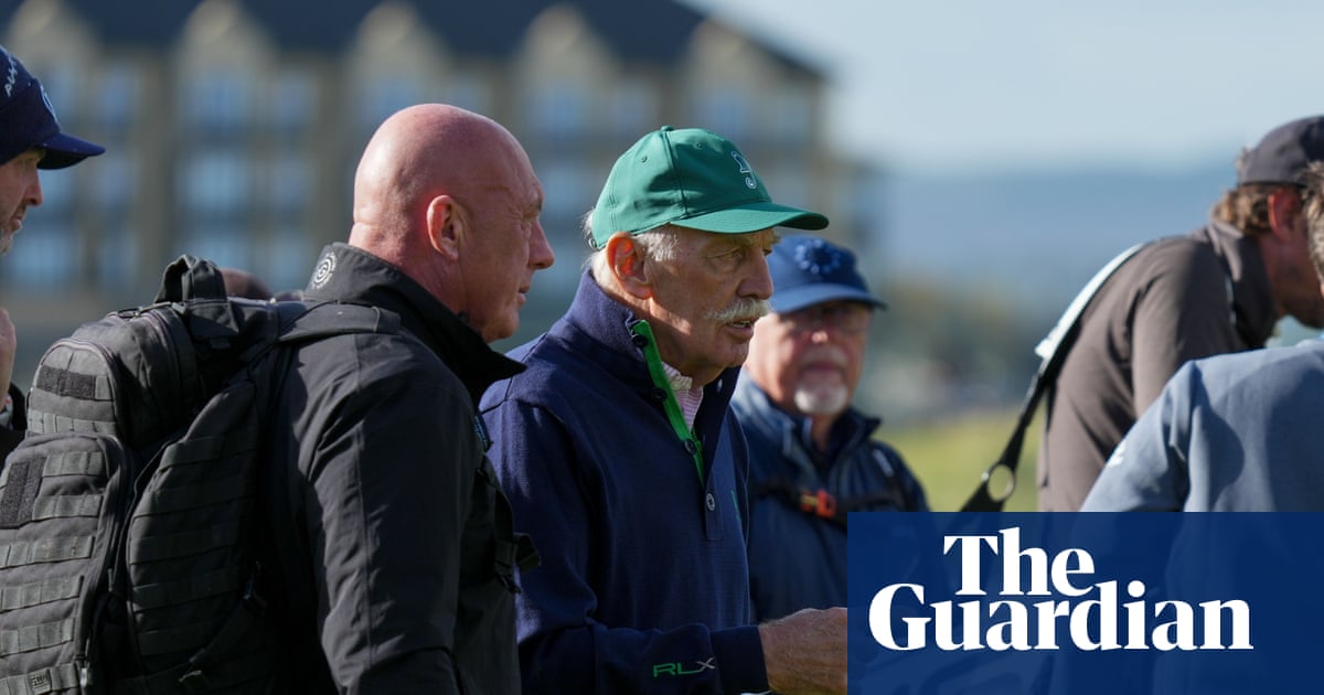 Celtic fans throw tennis balls at club owner Dermot Desmond during golf tournament | Celtic